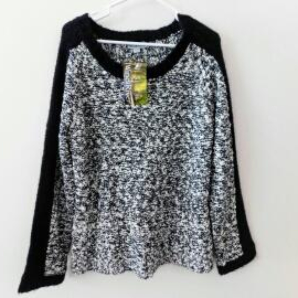 Windi River Women's Sweater